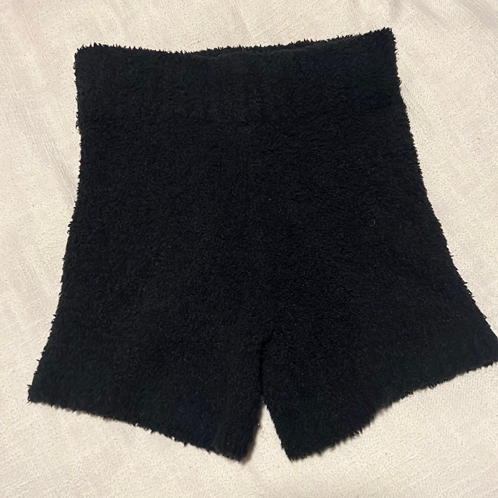 Skims black fleece shorts NWT